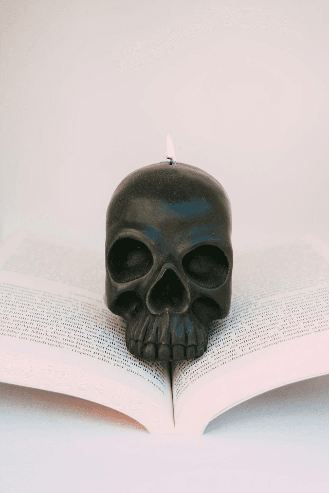 Rinkydink skull candle